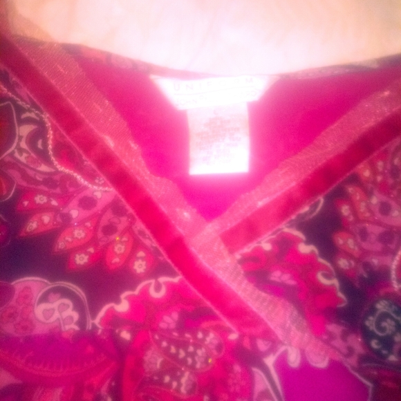 A beautiful camisole style top. - Picture 4 of 4